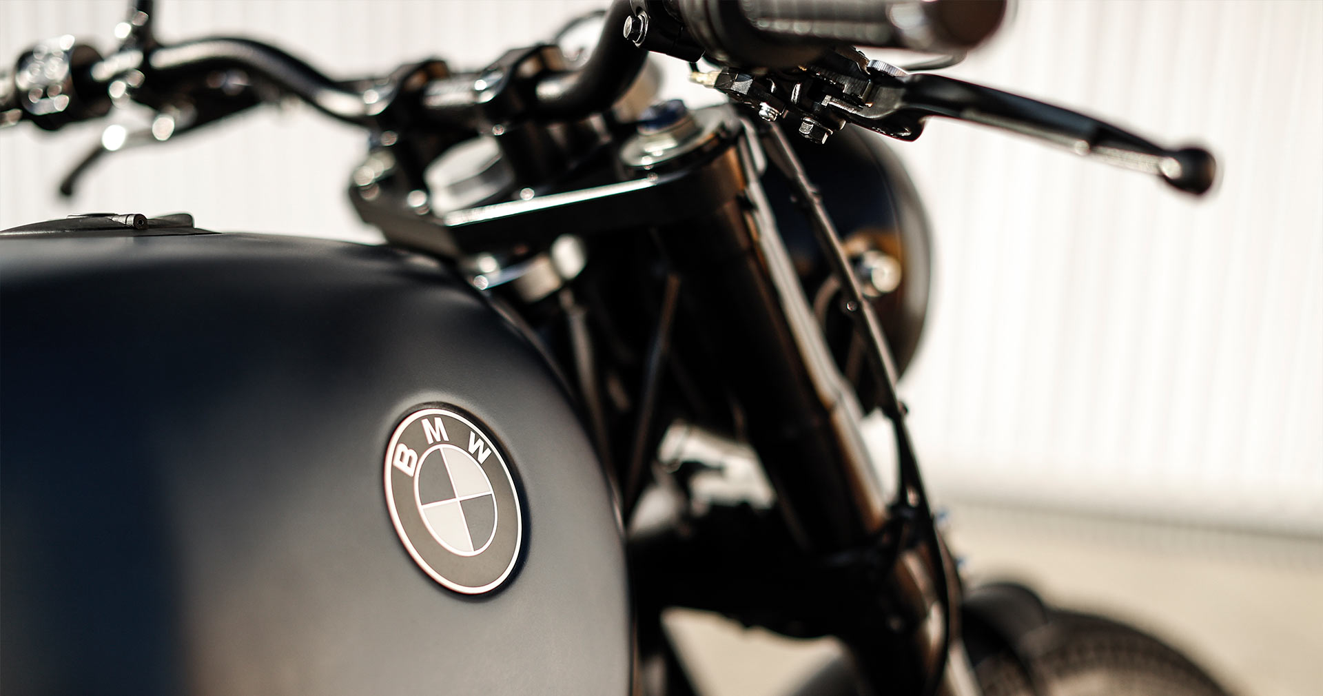 #CRD127- cafe racer dreams - BMW cafe racer - cafe racer valencia